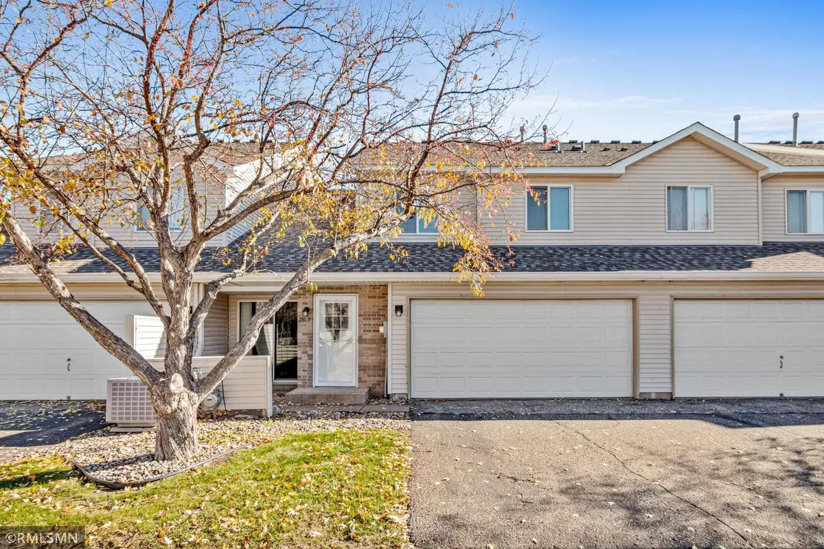 7813 Hemingway Avenue S, Cottage Grove, MN 55016 - Image #1