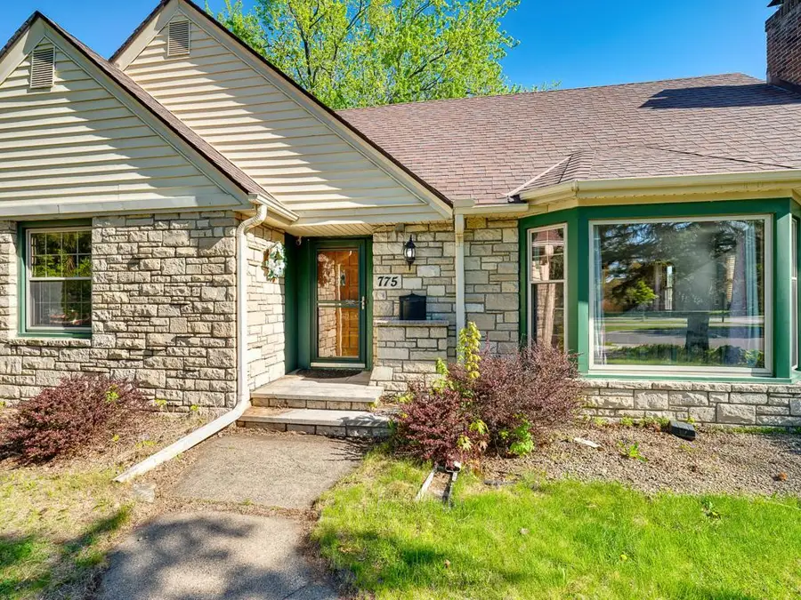 775 Wheelock Parkway E, Saint Paul, MN 55106 - #2