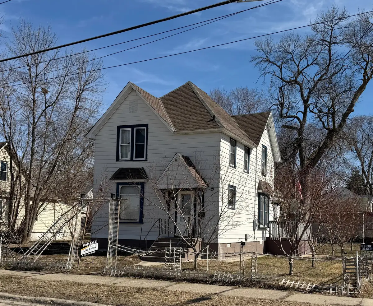 821 Madison Avenue, Albert Lea, MN 56007 - #1