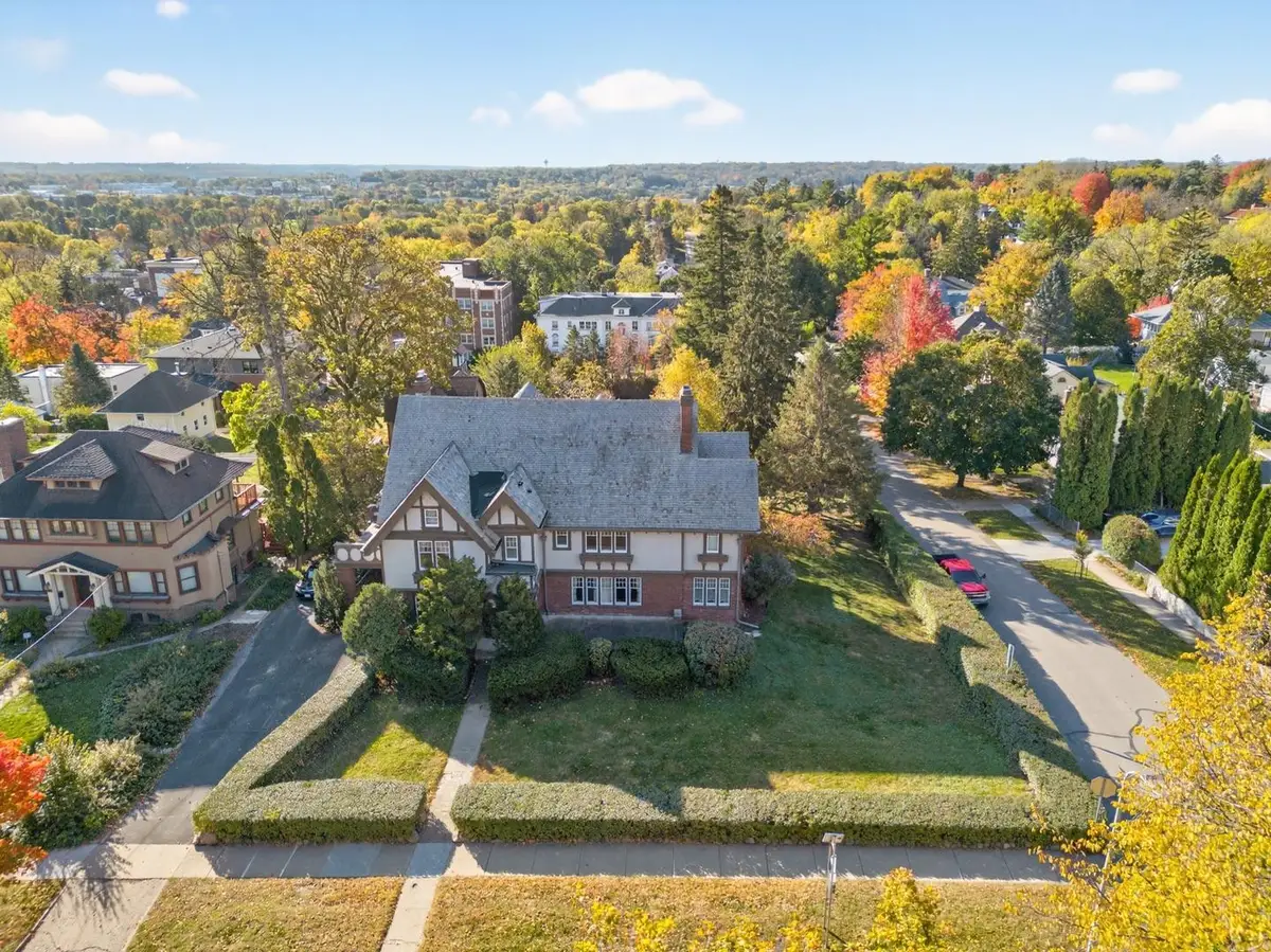 724 4th Street Sw, Rochester, MN 55902 - #1