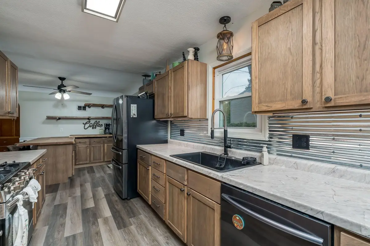 229 S 3rd Street, Le Sueur, MN 56058 - Image #1