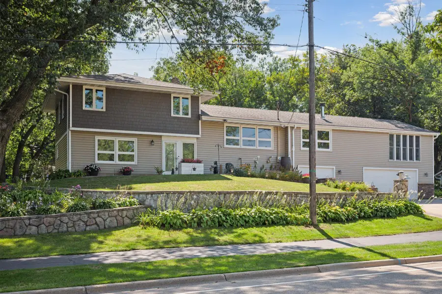 4415 Victoria Street N, Shoreview, MN 55126 - #2