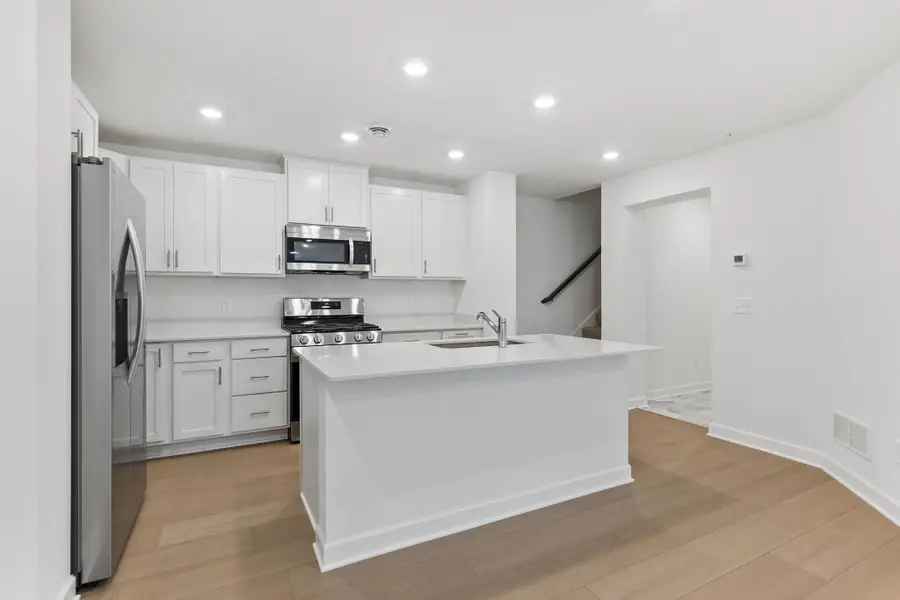 5295 Long Pointe Pass, Woodbury, MN 55129 - Image #2