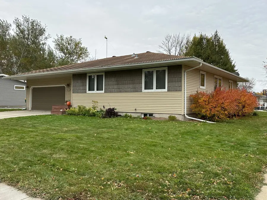 645 7th Avenue W, West Fargo, ND 58078 - Image #2