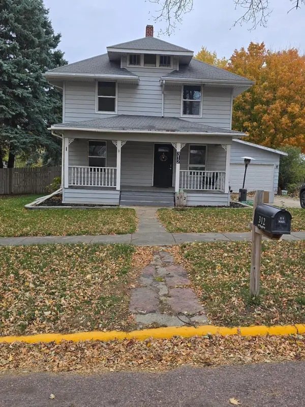 312 6th Street E, Jasper, MN 56144