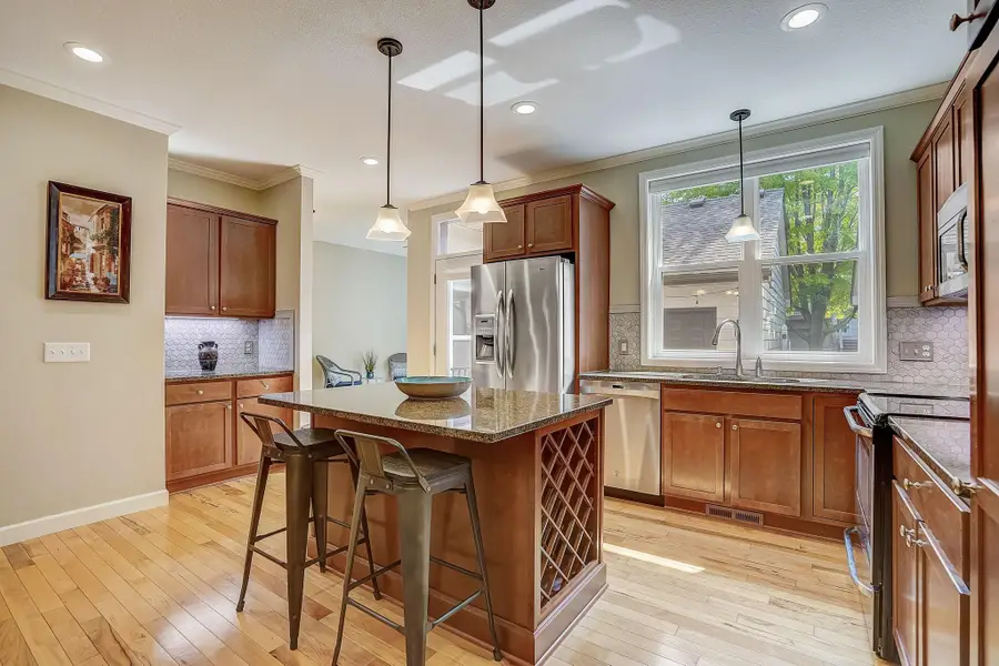 48 E 125th Street, Burnsville, MN 55337 - Image #2