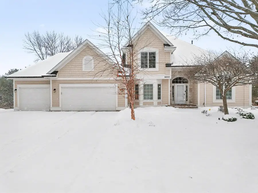 9031 Highview Lane, Woodbury, MN 55125 - Image #2