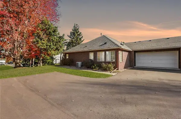 1603 Hunter Hill Road, Hudson, WI 54016