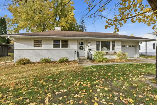 990 Hassan Street Se, Hutchinson, MN 55350