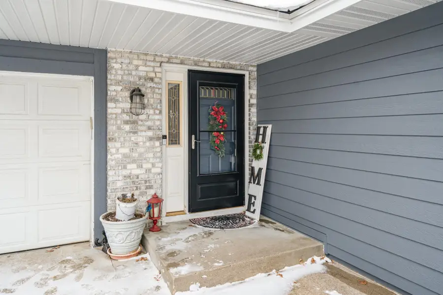 14809 Southpointe Curve, Burnsville, MN 55306 - Image #2