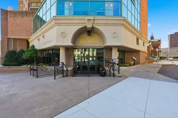 78 10th Street E #2807, Saint Paul, MN 55101