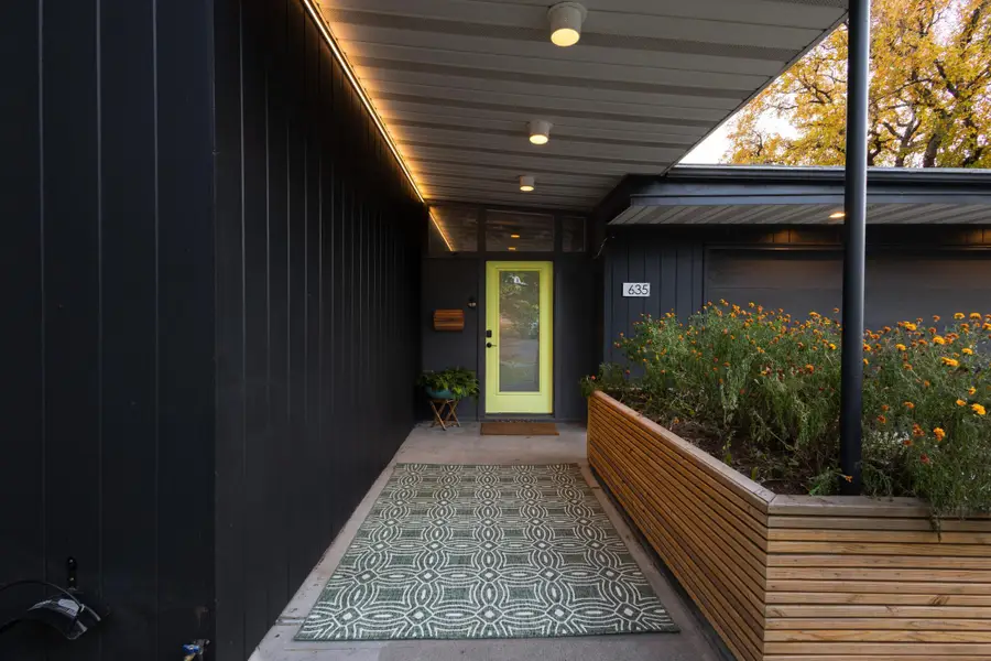 635 W Summit Avenue, Fergus Falls, MN 56537 - #2