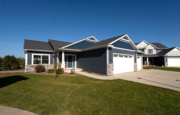 695 Marcus Place Ne, Byron, MN 55920