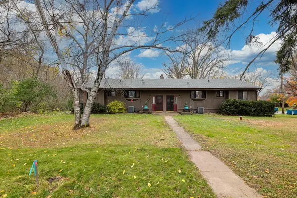 115 Peninsula Road, Minneapolis, MN 55441