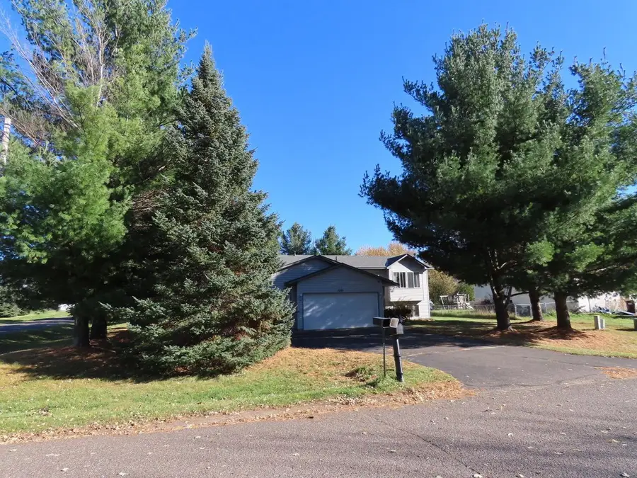 1001 Lincoln Circle, Braham, MN 55006 - #2