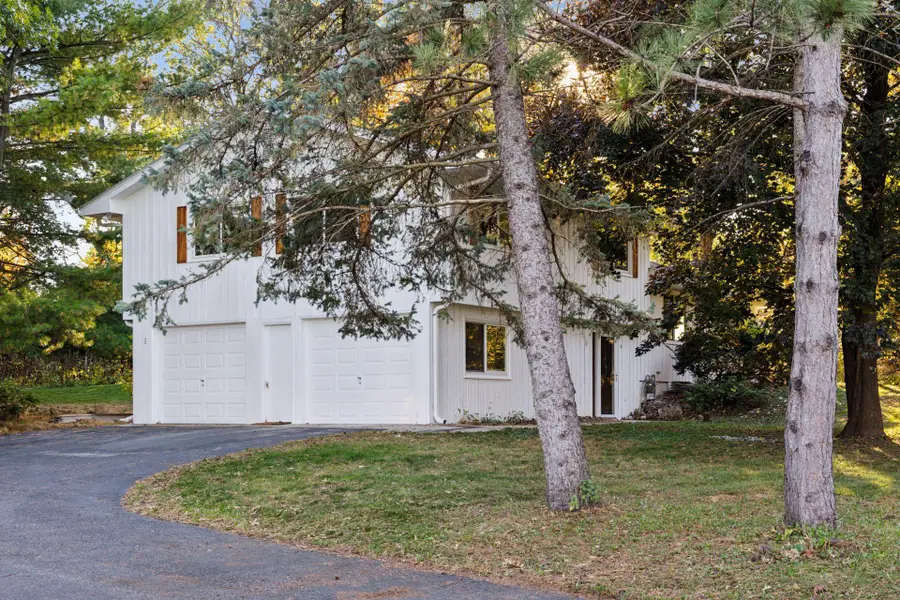 18065 Berry Lane, Wayzata, MN 55391 - Image #2