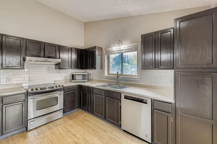 912 W 66th Street, Minneapolis, MN 55423 - Image #2