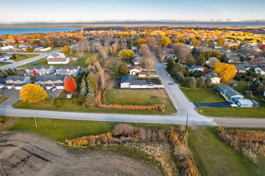 706 W Oak Street, Osakis, MN 56360 - #3