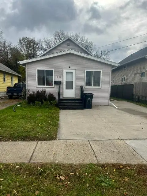 1450 1st Avenue S, Fargo, ND 58103