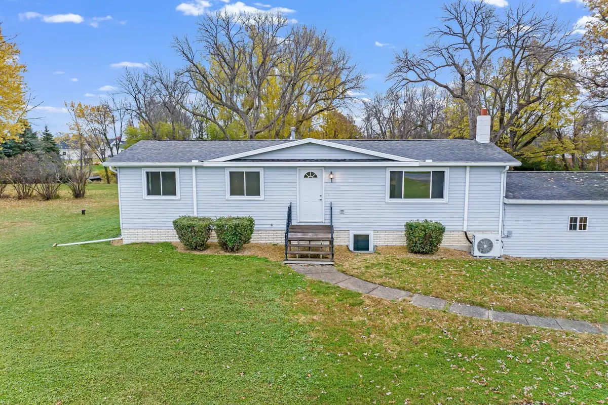 230 N Augusta Court, Mankato, MN 56001 - Image #1