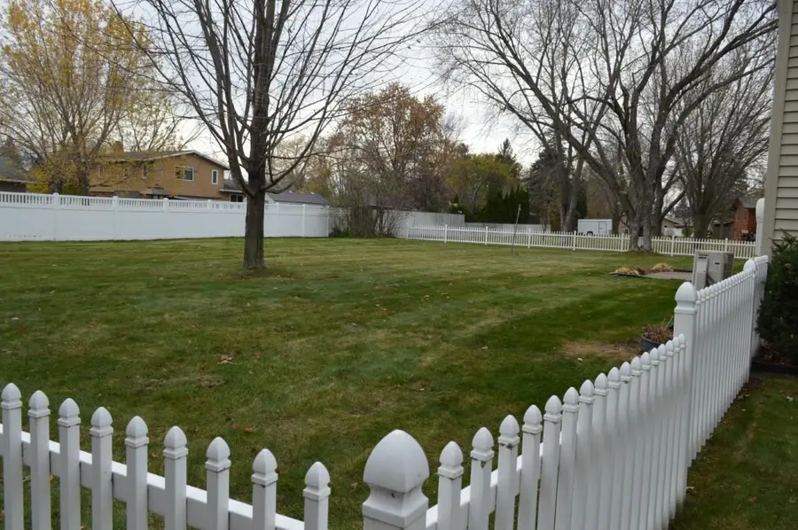 816 Clark Place, Saint Cloud, MN 56301 - Image #3