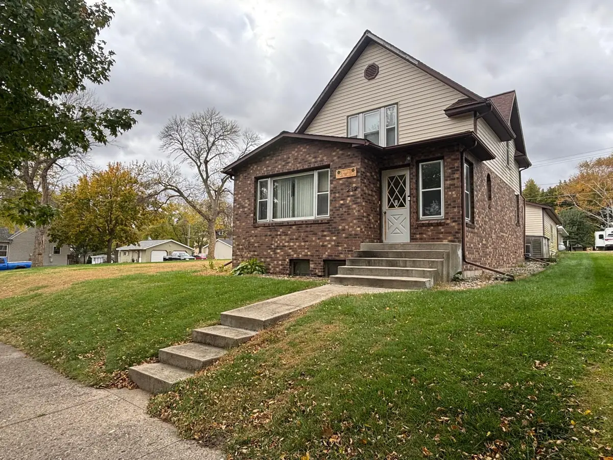 219 S 9th Street, Montevideo, MN 56265 - #1