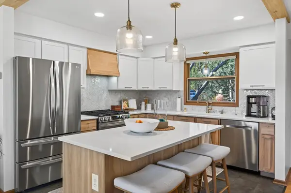 5016 W 106th Street, Minneapolis, MN 55437