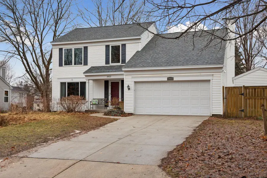 2423 Mailand Road E, Maplewood, MN 55119 - #2