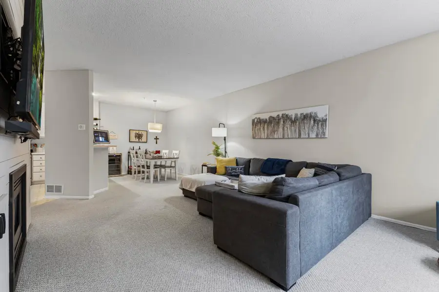 14393 Wilson Drive, Eden Prairie, MN 55347 - Image #3