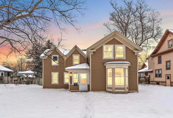 208 6th Street W, Hastings, MN 55033