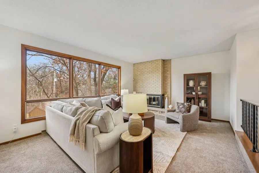 6064 Woody Lane Ne, Fridley, MN 55432 - Image #3