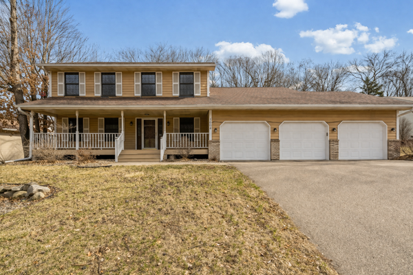 10013 170th Street W, Lakeville, MN 55044