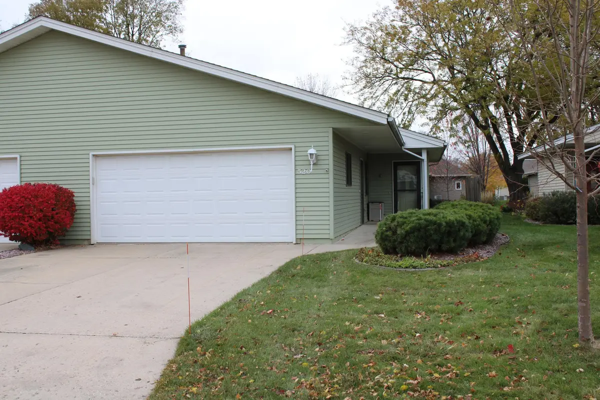 520 Graham Street Sw, Hutchinson, MN 55350 - #1