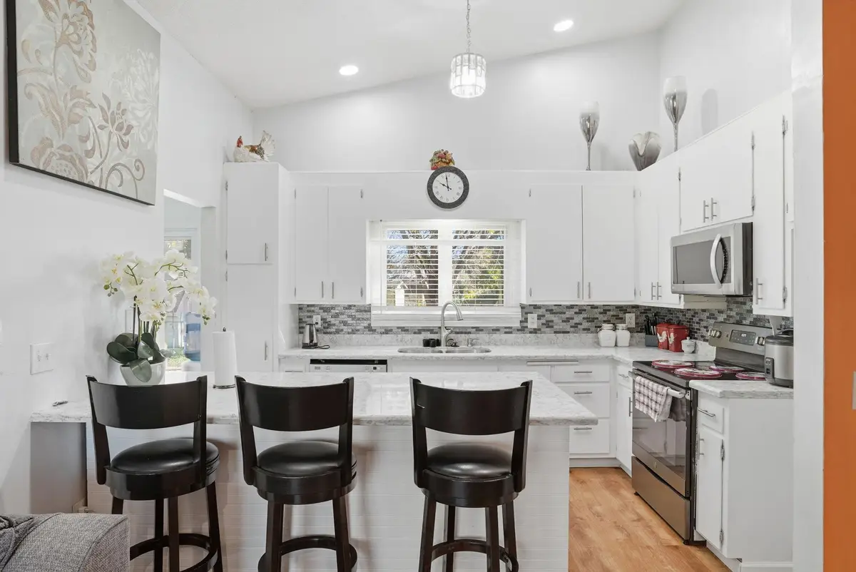 5900 Hillsboro Avenue N, Minneapolis, MN 55428 - Image #1