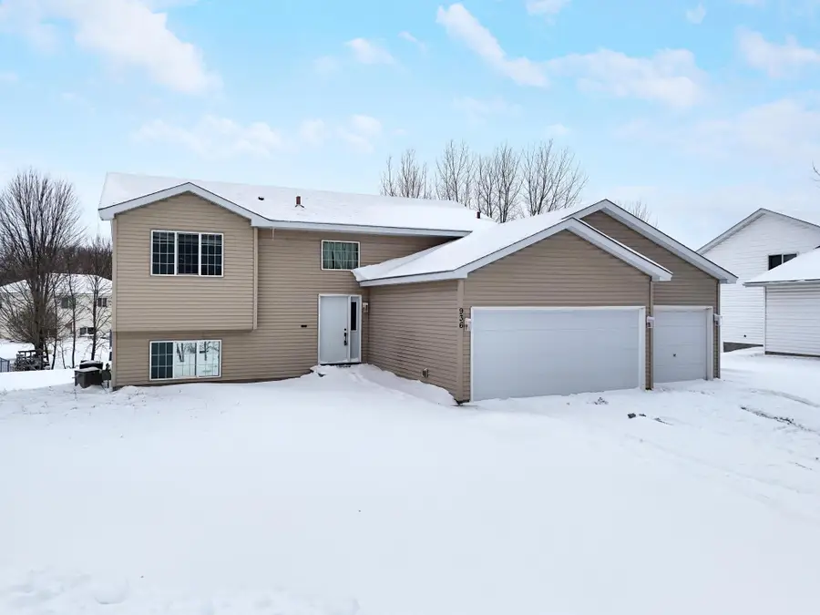 936 Lincoln Court S, Cambridge, MN 55008 - Image #2