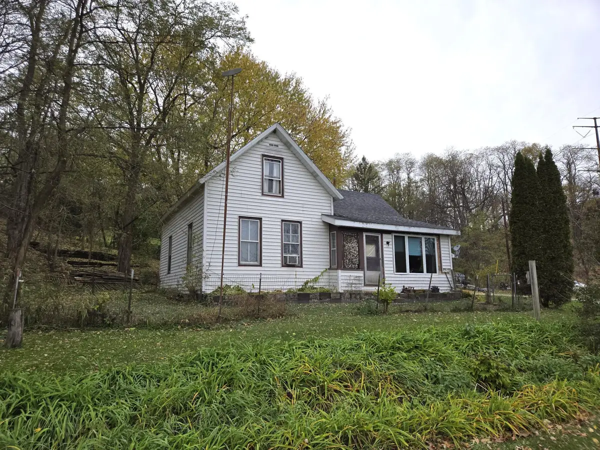 S3575 County Road P, Fountain City, WI 54629 - Image #1