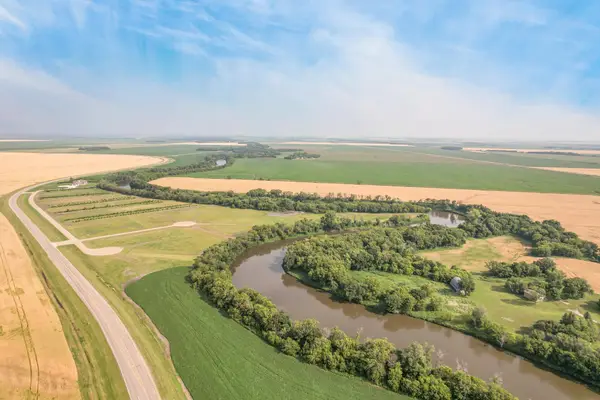 7194 180th Avenue Se, Wahpeton, ND 58075