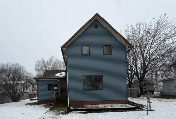 1521 10th Street E, Glencoe, MN 55336