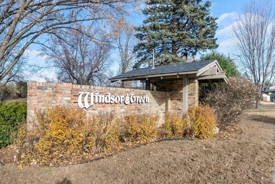 220 Windsor Lane, Saint Paul, MN 55112 - Image #3