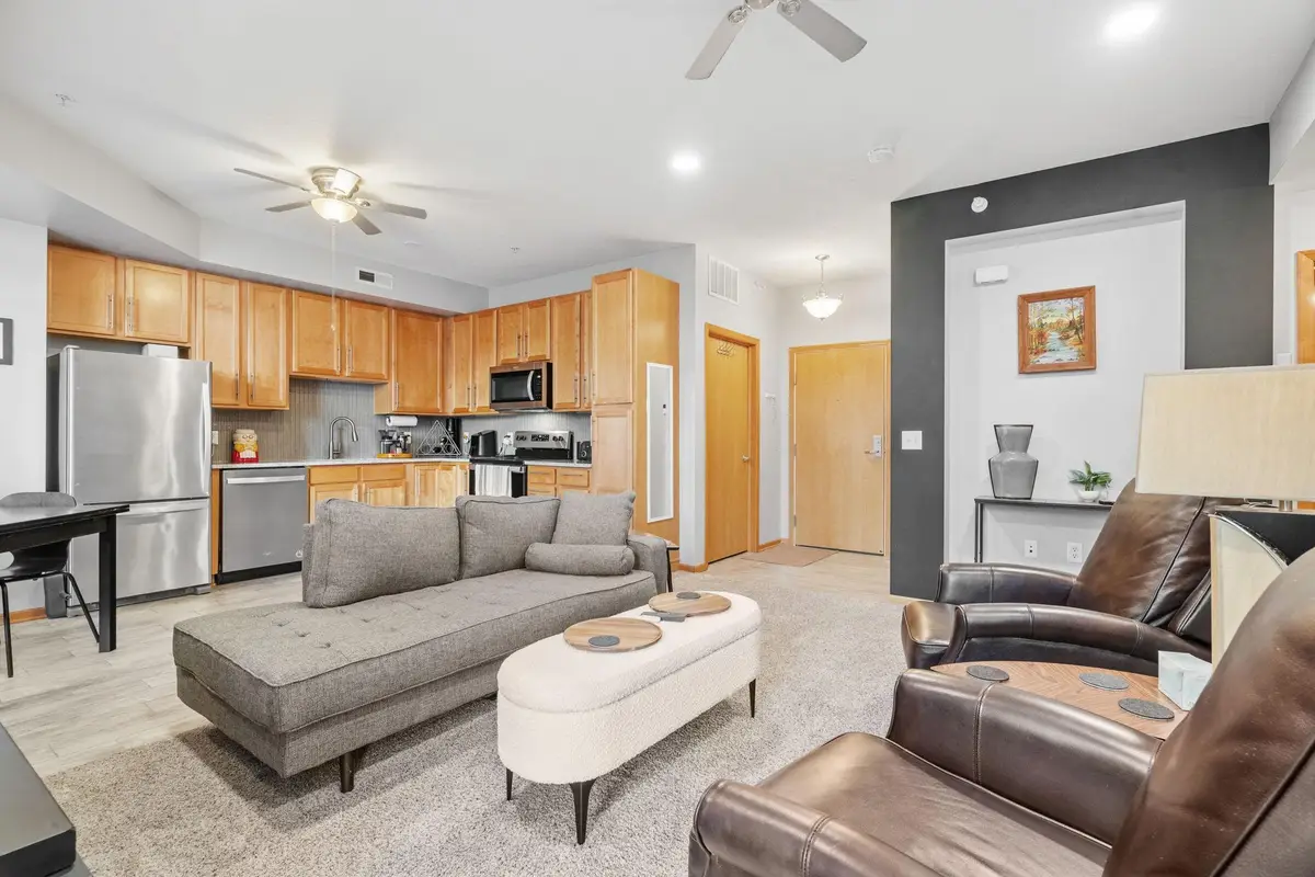 2550 38th Avenue Ne #109, Saint Anthony, MN 55421 - #1