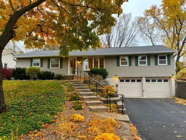 6249 Oak Knoll Drive, Saint Paul, MN 55125