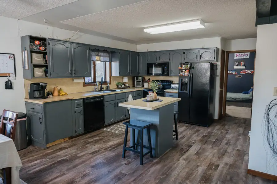 220 E Christina Street, Fairmont, MN 56031 - Image #2