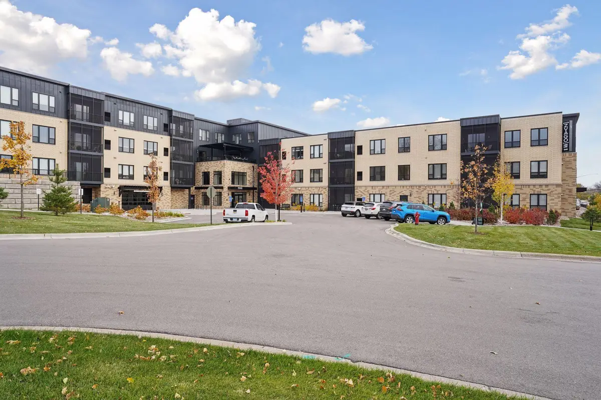 1948 W Wayzata Boulevard #105, Long Lake, MN 55356 - Image #1