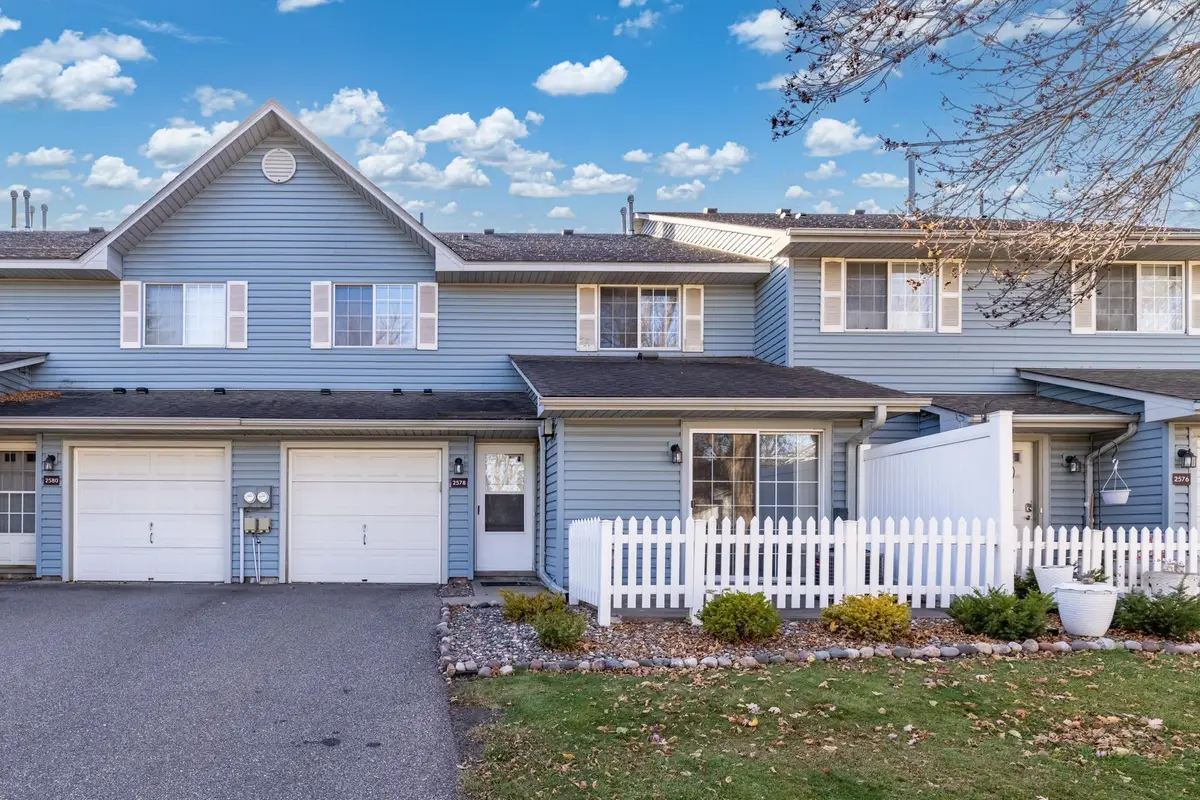 2578 Bedford Court #15, Mendota Heights, MN 55120 - Image #1