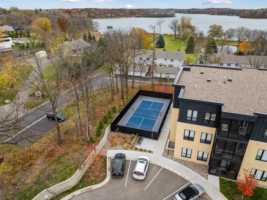 1948 W Wayzata Boulevard #114, Long Lake, MN 55356 - Image #3