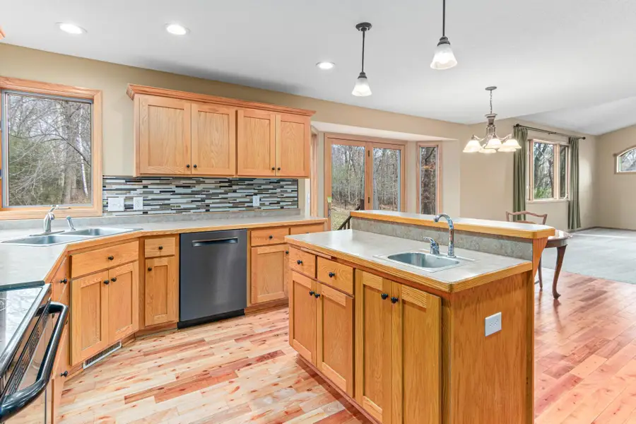 22922 Silverod Street Nw, Saint Francis, MN 55070 - Image #3