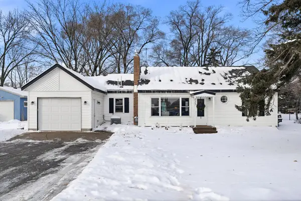 833 Upland Avenue Nw, Elk River, MN 55330