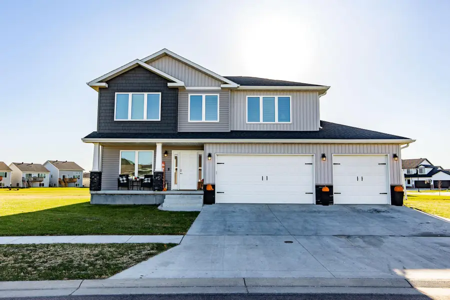 6690 Crofton Lane S, Fargo, ND 58104 - Image #3