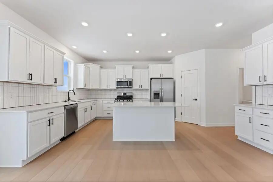 10840 Hemingway Avenue S, Cottage Grove, MN 55016 - Image #3