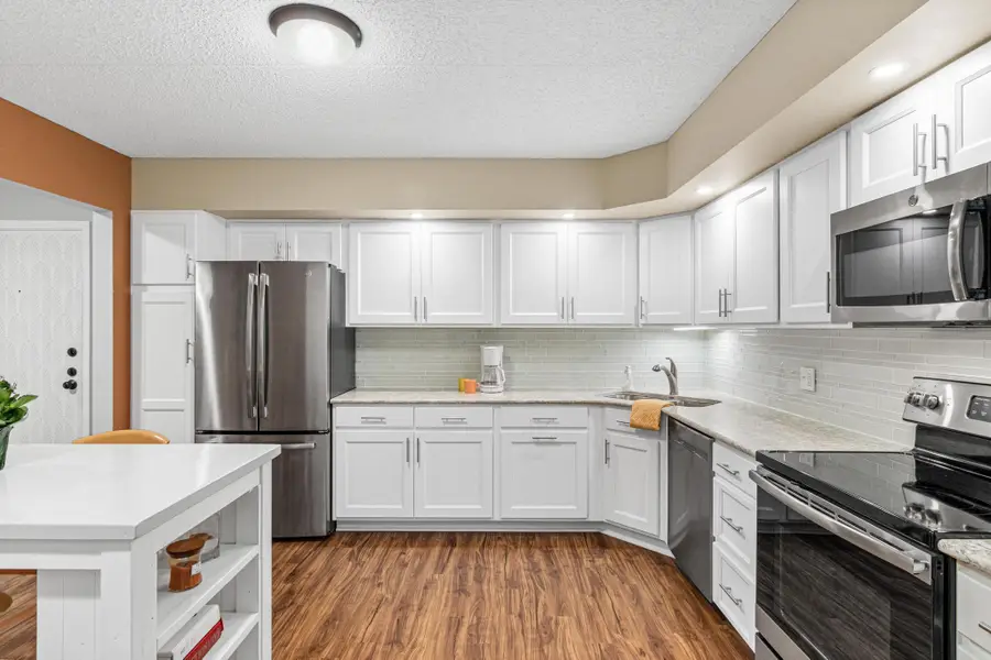 2445 Londin Lane E #208, Saint Paul, MN 55119 - Image #3